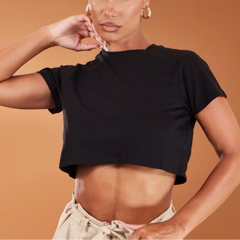 NWT Basic Black Cotton Blend Short Sleeve Crop Top size 6